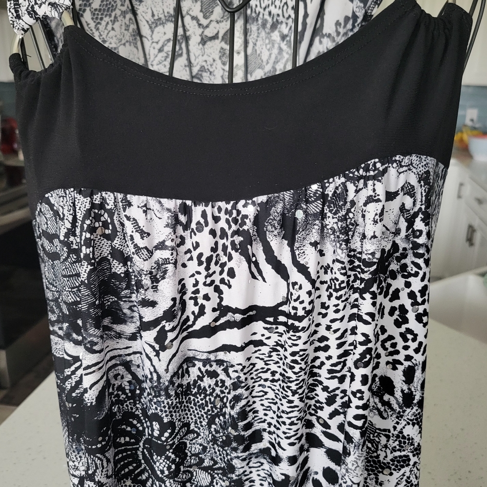 Black and White Animal Print Women's Top
